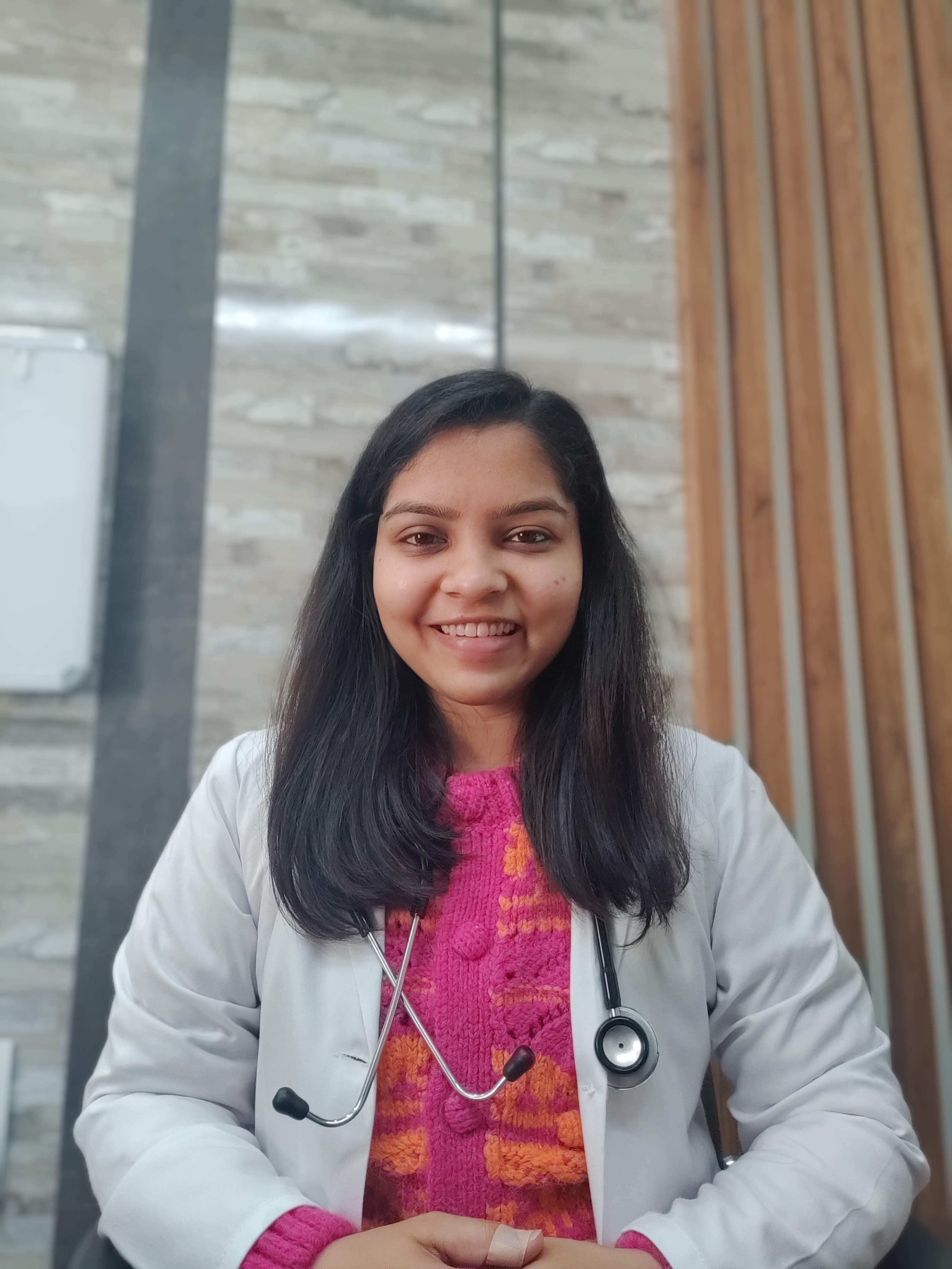 Dr. Shweta Goyal at clinic